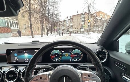 Mercedes-Benz A-Класс, 2019 год, 1 860 000 рублей, 6 фотография
