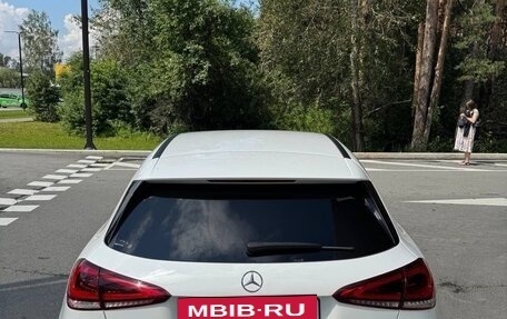Mercedes-Benz A-Класс, 2019 год, 1 860 000 рублей, 15 фотография