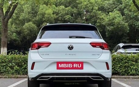 Volkswagen T-Roc I, 2022 год, 1 650 000 рублей, 5 фотография
