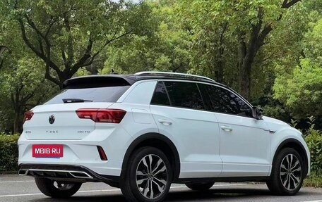 Volkswagen T-Roc I, 2022 год, 1 650 000 рублей, 6 фотография