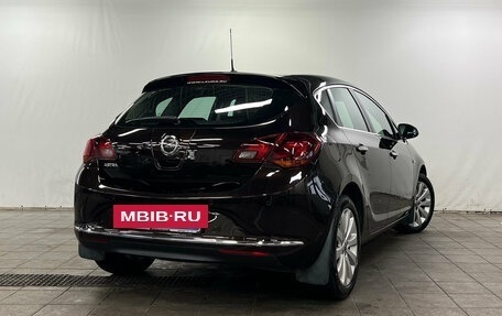 Opel Astra J, 2013 год, 650 000 рублей, 2 фотография