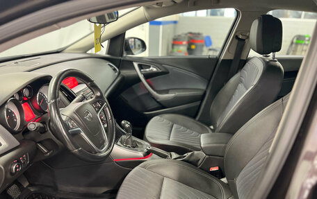 Opel Astra J, 2013 год, 650 000 рублей, 10 фотография