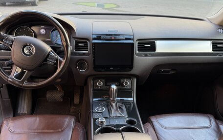 Volkswagen Touareg III, 2011 год, 1 650 000 рублей, 5 фотография
