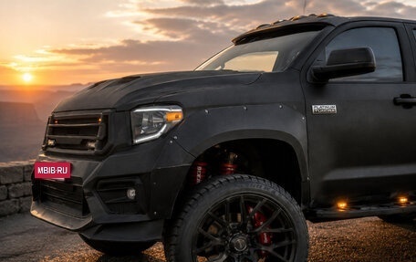 Toyota Tundra II, 2020 год, 7 990 000 рублей, 4 фотография