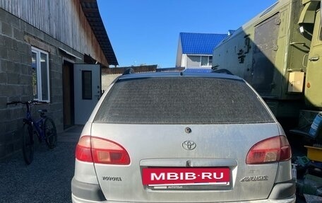 Toyota Avensis III рестайлинг, 2001 год, 400 000 рублей, 4 фотография