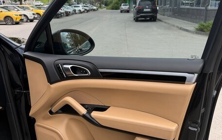 Porsche Cayenne III, 2014 год, 2 800 000 рублей, 11 фотография