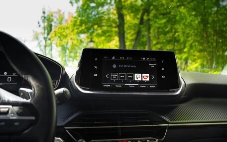 Peugeot 2008 II, 2021 год, 1 545 000 рублей, 11 фотография