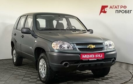 Chevrolet Niva I рестайлинг, 2011 год, 580 000 рублей, 3 фотография