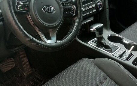 KIA Sportage IV рестайлинг, 2018 год, 1 650 000 рублей, 7 фотография