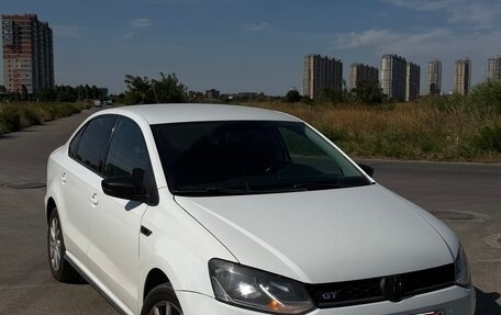 Volkswagen Polo VI (EU Market), 2018 год, 1 100 000 рублей, 1 фотография