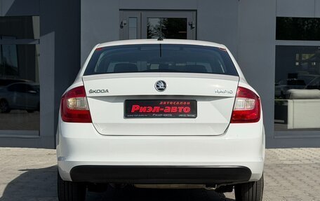 Skoda Rapid I, 2015 год, 650 000 рублей, 5 фотография