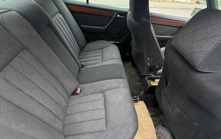 Mercedes-Benz W124, 1992 год, 350 000 рублей, 12 фотография