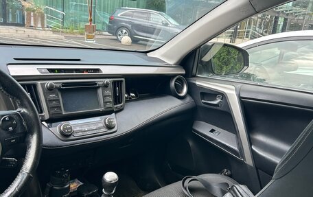 Toyota RAV4, 2013 год, 1 850 000 рублей, 6 фотография