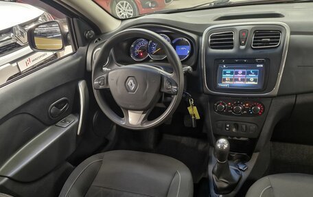Renault Sandero II рестайлинг, 2017 год, 1 059 000 рублей, 11 фотография