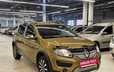 Renault Sandero II рестайлинг, 2017 год, 1 059 000 рублей, 2 фотография