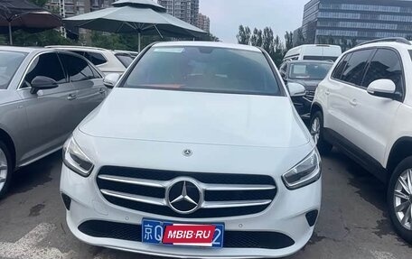 Mercedes-Benz B-Класс, 2022 год, 1 862 006 рублей, 2 фотография