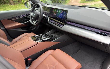 BMW 5 серия, 2025 год, 9 390 000 рублей, 4 фотография