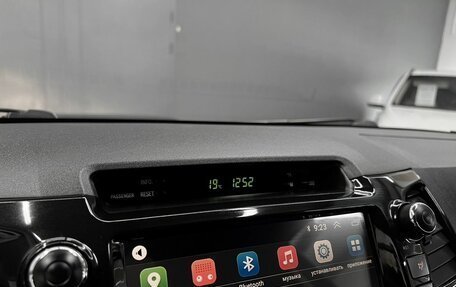 Toyota Hilux VII, 2015 год, 2 295 000 рублей, 16 фотография