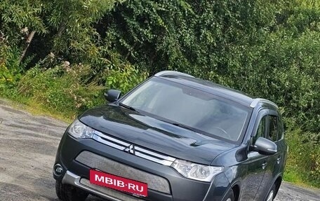 Mitsubishi Outlander III рестайлинг 3, 2014 год, 1 560 000 рублей, 1 фотография