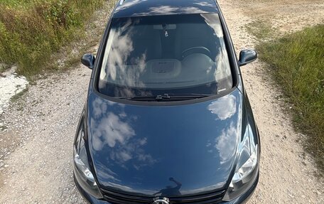 Volkswagen Golf Plus II, 2011 год, 400 000 рублей, 2 фотография