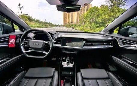 Audi Q4 e-tron, 2024 год, 3 850 000 рублей, 8 фотография