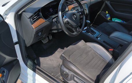 Volkswagen Passat B8 рестайлинг, 2018 год, 2 150 000 рублей, 9 фотография