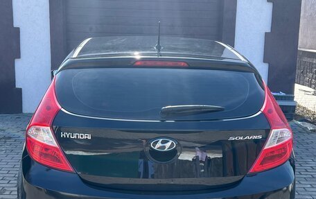 Hyundai Solaris II рестайлинг, 2013 год, 700 000 рублей, 3 фотография