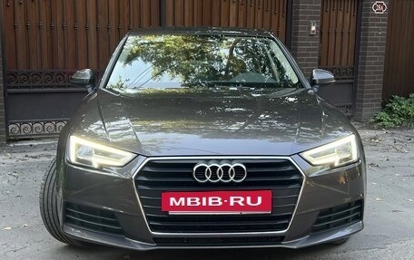Audi A4, 2019 год, 1 970 000 рублей, 2 фотография