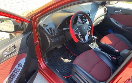 Hyundai Solaris II рестайлинг, 2011 год, 1 100 000 рублей, 10 фотография