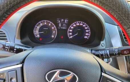 Hyundai Solaris II рестайлинг, 2011 год, 1 100 000 рублей, 17 фотография