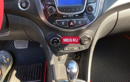 Hyundai Solaris II рестайлинг, 2011 год, 1 100 000 рублей, 18 фотография