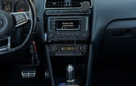 Volkswagen Polo VI (EU Market), 2018 год, 1 100 000 рублей, 11 фотография