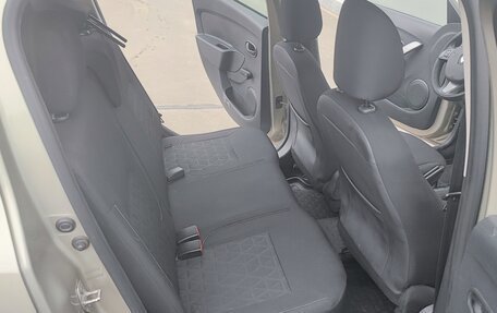 Renault Sandero II рестайлинг, 2016 год, 820 000 рублей, 12 фотография
