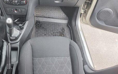 Renault Sandero II рестайлинг, 2016 год, 820 000 рублей, 13 фотография