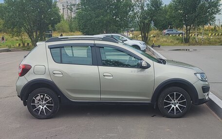 Renault Sandero II рестайлинг, 2016 год, 820 000 рублей, 21 фотография