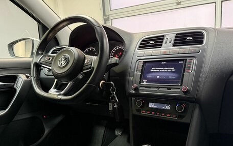 Volkswagen Polo VI (EU Market), 2020 год, 1 250 000 рублей, 25 фотография