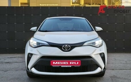 Toyota C-HR I рестайлинг, 2021 год, 2 650 000 рублей, 2 фотография