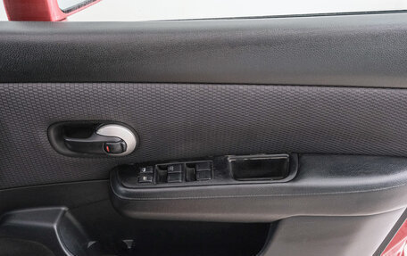 Nissan Tiida, 2005 год, 449 000 рублей, 20 фотография