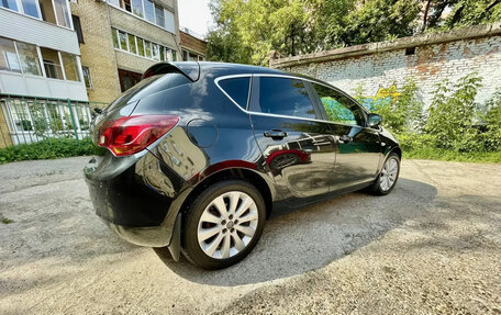Opel Astra J, 2011 год, 670 000 рублей, 4 фотография