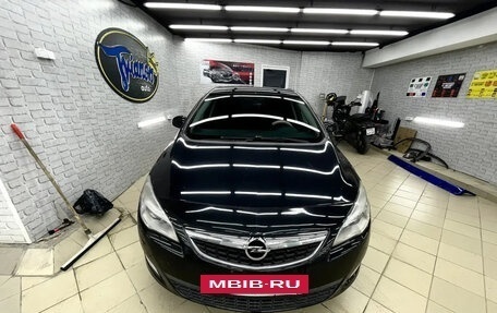 Opel Astra J, 2011 год, 670 000 рублей, 6 фотография