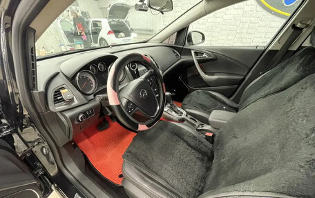Opel Astra J, 2011 год, 670 000 рублей, 13 фотография
