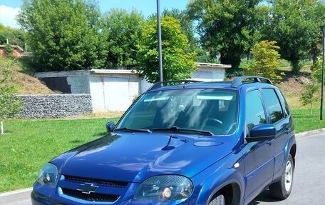 Chevrolet Niva I рестайлинг, 2019 год, 850 000 рублей, 2 фотография