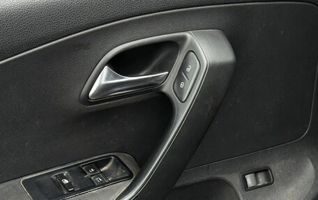 Volkswagen Polo VI (EU Market), 2010 год, 299 777 рублей, 11 фотография