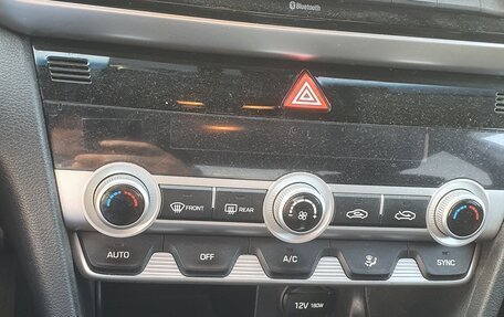 Hyundai Elantra VI рестайлинг, 2019 год, 1 600 000 рублей, 5 фотография