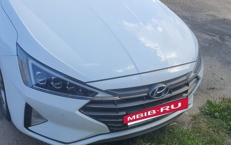 Hyundai Elantra VI рестайлинг, 2019 год, 1 600 000 рублей, 9 фотография