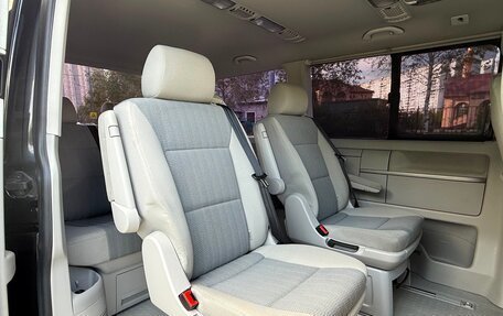 Volkswagen Multivan T6 рестайлинг, 2015 год, 2 990 000 рублей, 11 фотография