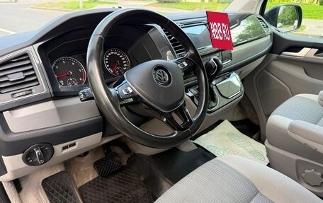 Volkswagen Multivan T6 рестайлинг, 2015 год, 2 990 000 рублей, 16 фотография