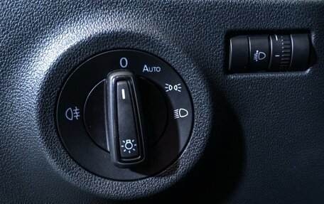 Volkswagen Polo VI (EU Market), 2021 год, 1 860 000 рублей, 24 фотография