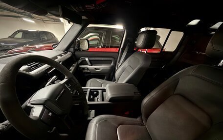 Land Rover Defender II, 2023 год, 17 950 000 рублей, 4 фотография