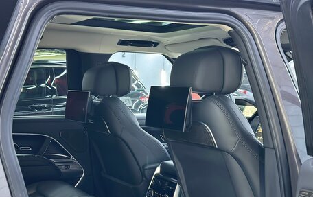 Land Rover Range Rover IV рестайлинг, 2022 год, 15 000 000 рублей, 13 фотография